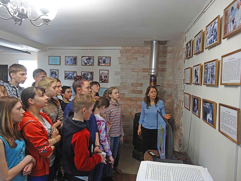В рамках 10-го слета участников Планеты Доброты была открыта выставка, посвященная Матери Терезе Калькутской